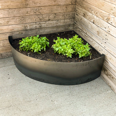 Rustic Steel Planter Corner Panel