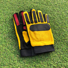 Ultratec Football Goalkeeper Gloves (2 Colours Available)