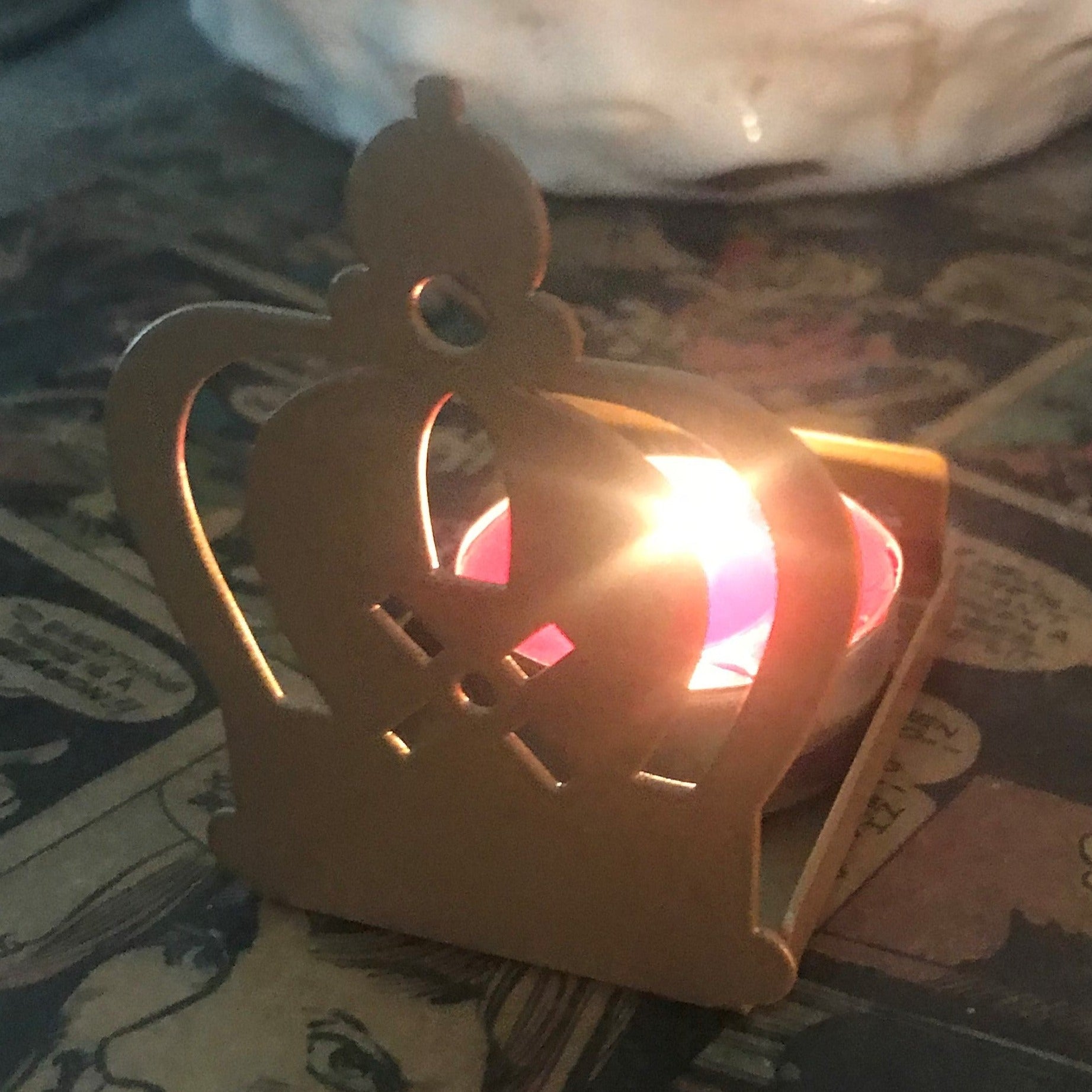 Royal Crown Tea Light & Candle Holder - Indoor Outdoors