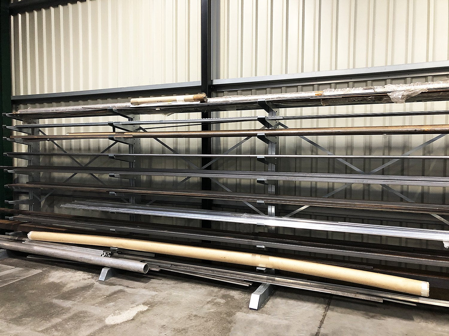 Nukeson Industrial Cantilever Racking, Shelving & Tube Storage (4 Sizes Available) - Indoor Outdoors