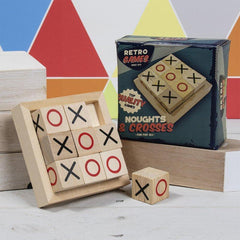 Retro Games Noughts & Crosses Set - Indoor Outdoors